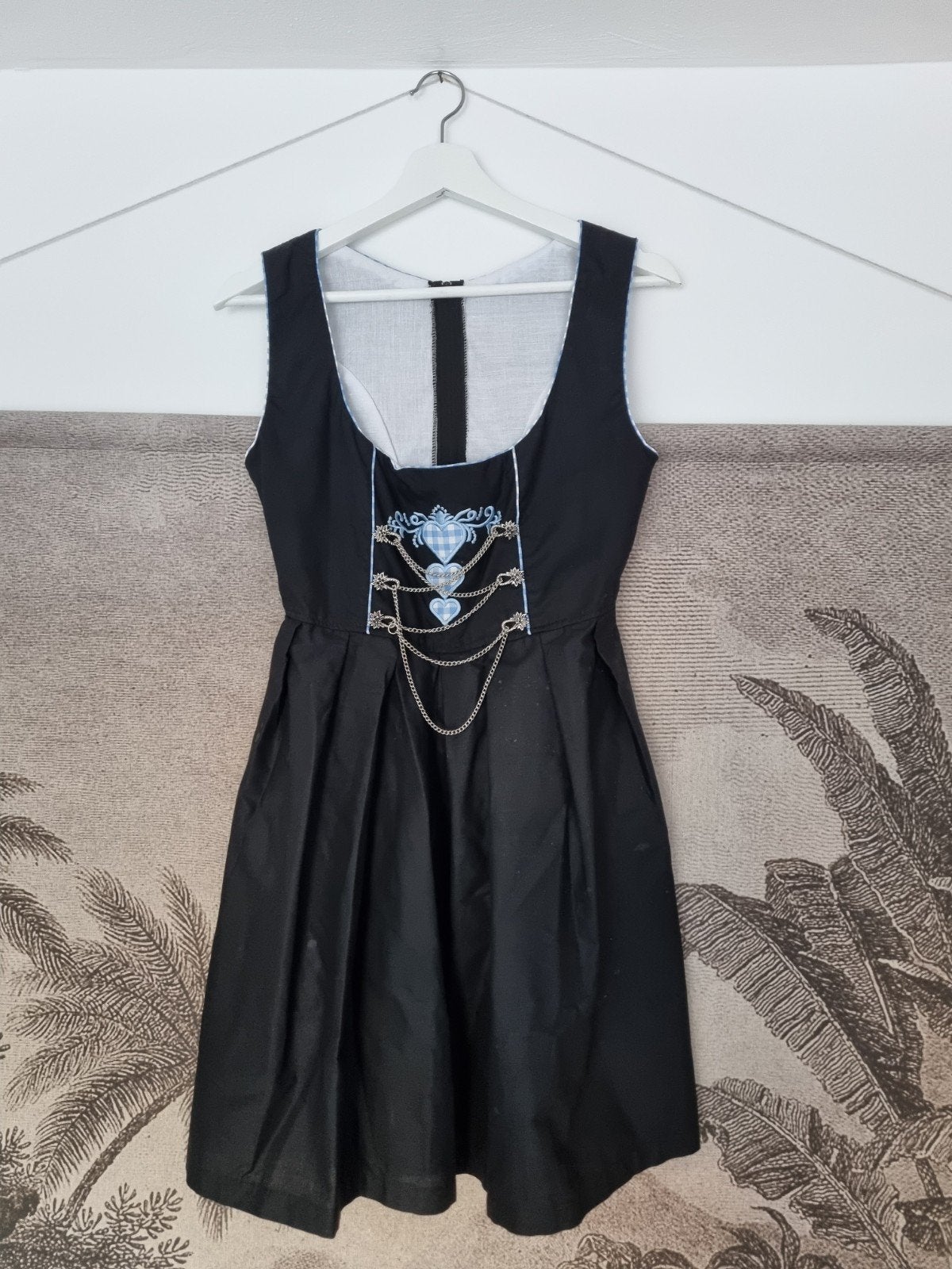 Tiroler Jurk Maat XS - Zwart met Blauwe Details, Zwart, Nieuw, Ophalen of Verzenden, Knielengte