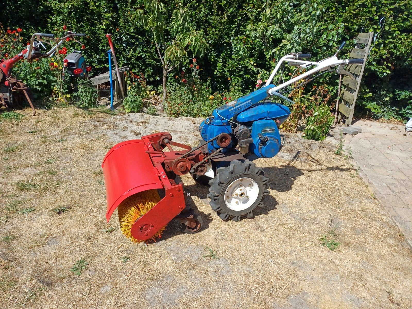 Iseki kc450 veegmachine 2 wielige tractor, Ophalen, Gebruikt, Elektrisch, Overige soorten