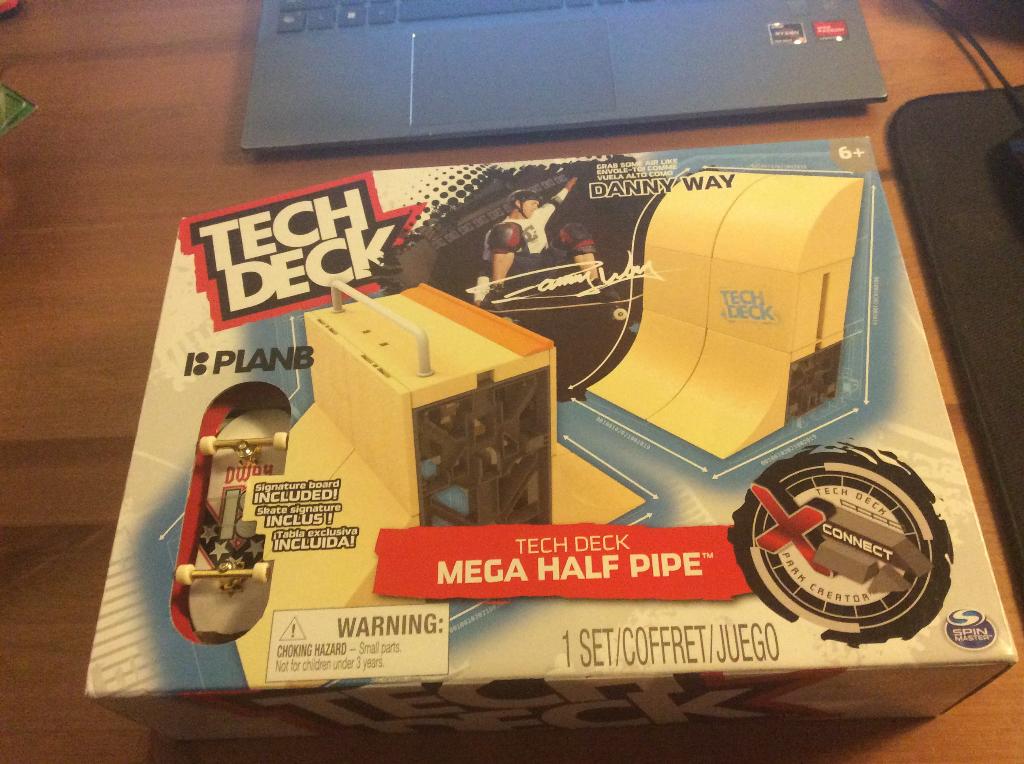 Tech Deck X-Connect Mega Half Pipe set met board. Nieuw, Ophalen of Verzenden, Nieuw