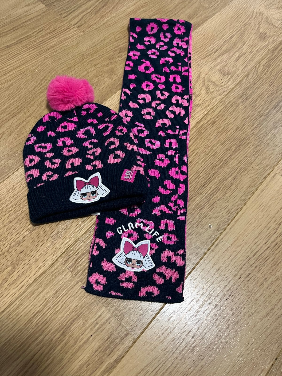 L.O.L. Surprise! Muts en Sjaal Set - Roze Panterprint, Gebruikt, Ophalen of Verzenden, 122 t/m 128, Meisje