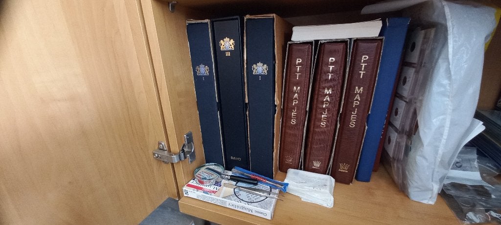 Postzegelverzameling in albums en mappen, Ophalen, Nederland