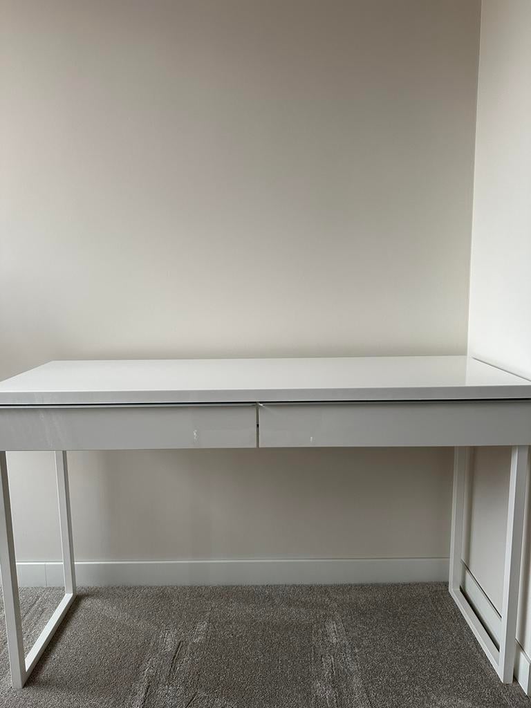 ‘Micke’ van Ikea, Huis en Inrichting, Tafels | Kaptafels, Ophalen, Zo goed als nieuw, 50 tot 100 cm, Minder dan 100 cm