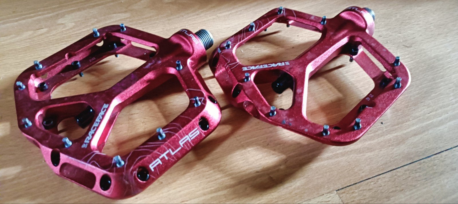 Raceface Atlas flatpedals Spank Spike stuur + -stuurpen, Ophalen of Verzenden, Stuur