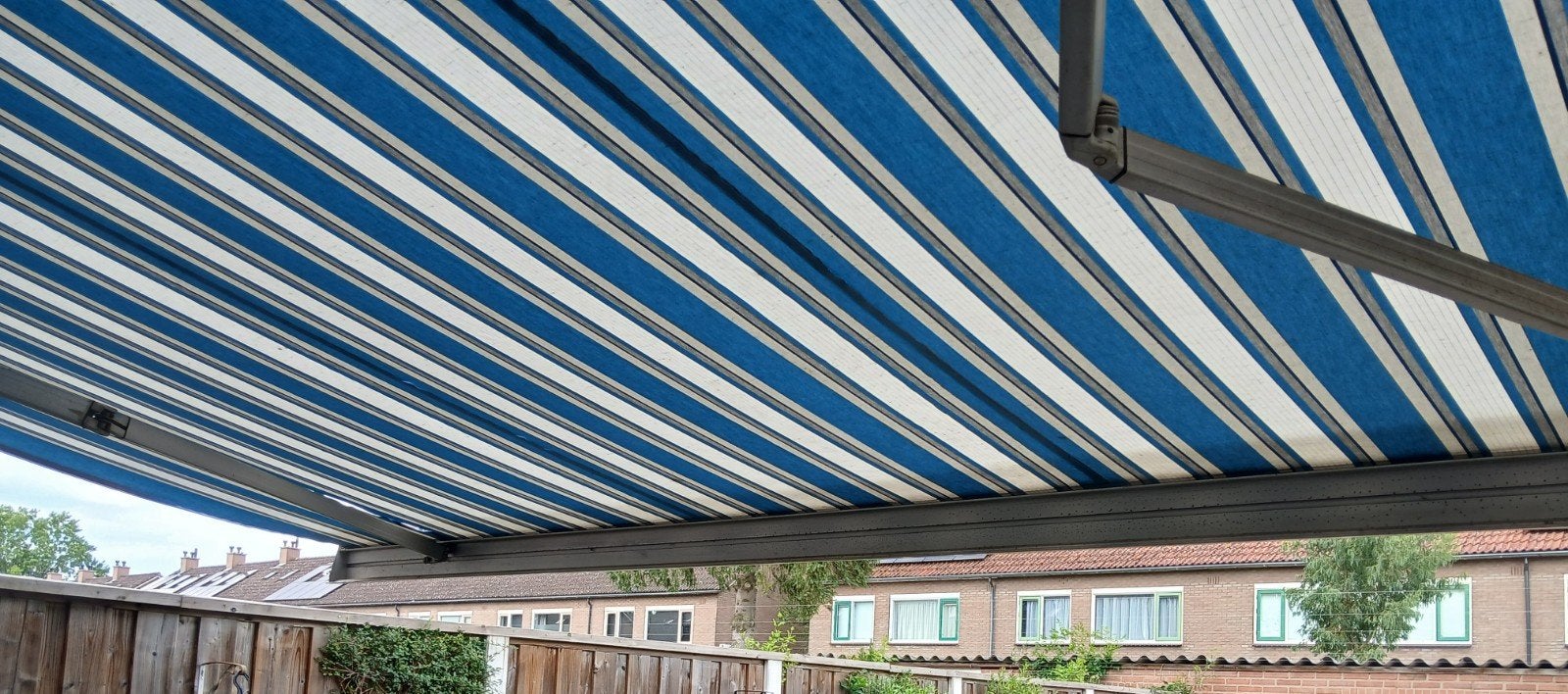elektrisch knikarm zonnescherm, Tuin en Terras, Zonneschermen, Ophalen, Gebruikt, Elektrisch, 150 tot 300 cm