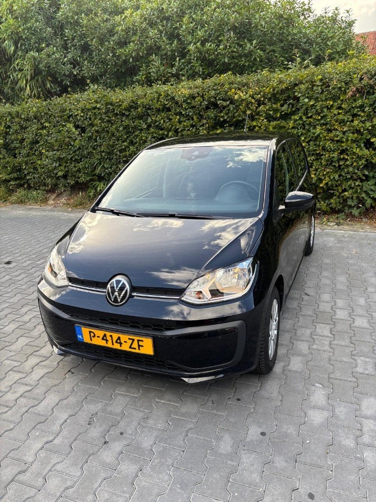 Volkswagen up! 1.0 65PK 5D 2022 Zwart, Auto's, Stof, Origineel Nederlands, Bedrijf, Handgeschakeld