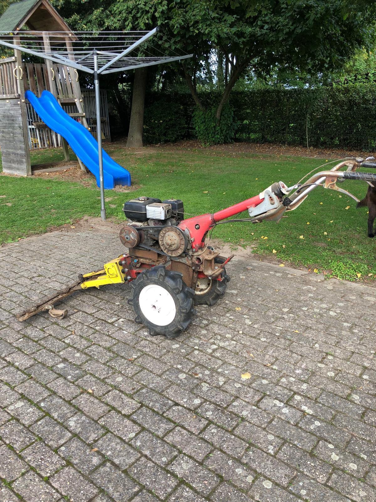 Tweewielige tractor met aangebouwde maaibalk, Ophalen, Gebruikt, Benzine, Overige soorten
