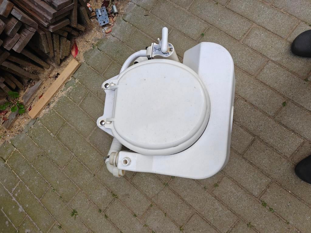RM-69 toilet met vuilwatertank, Watersport en Boten, Ophalen of Verzenden, Gebruikt, Kombuis en Sanitair