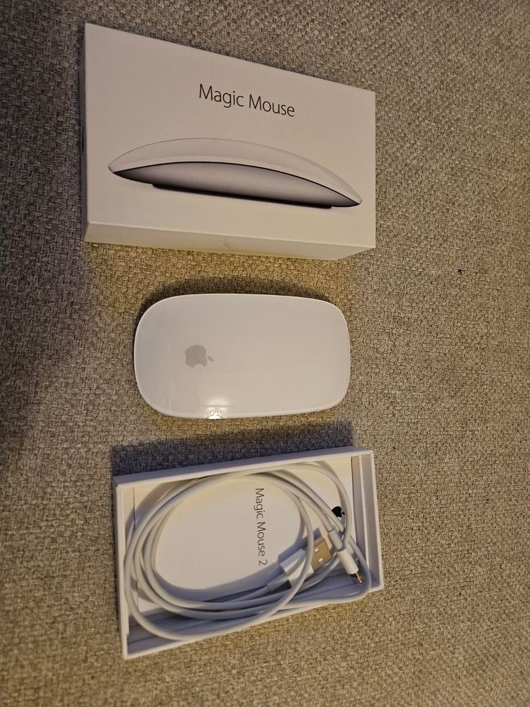 Apple magic mouse, Muis, Ophalen of Verzenden, Zo goed als nieuw, Apple Magic Mouse