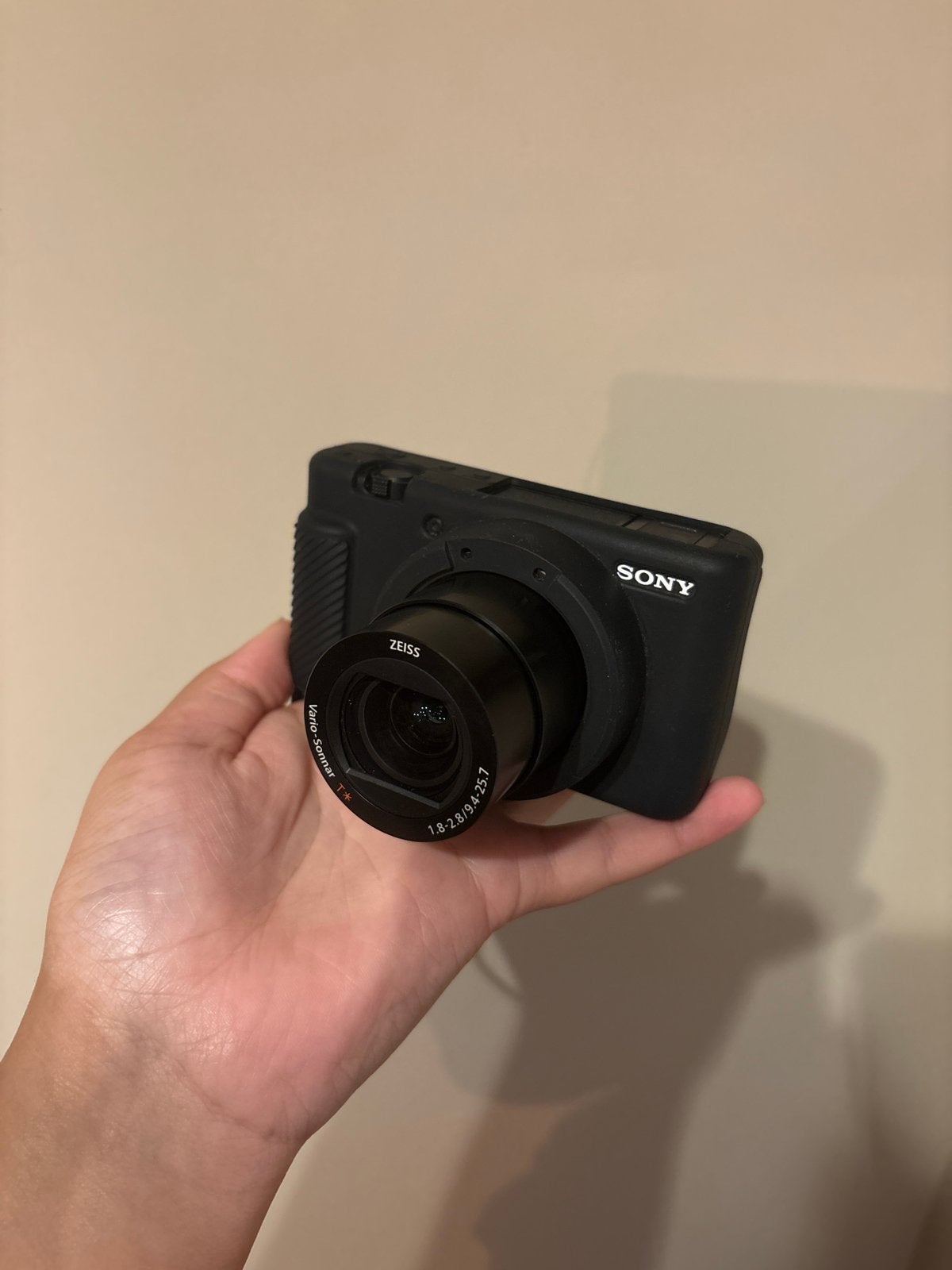 Sony ZV-1 compactcamera voor vloggen en contentcreatie, Ophalen of Verzenden, Zo goed als nieuw, Sony, Minder dan 4 keer