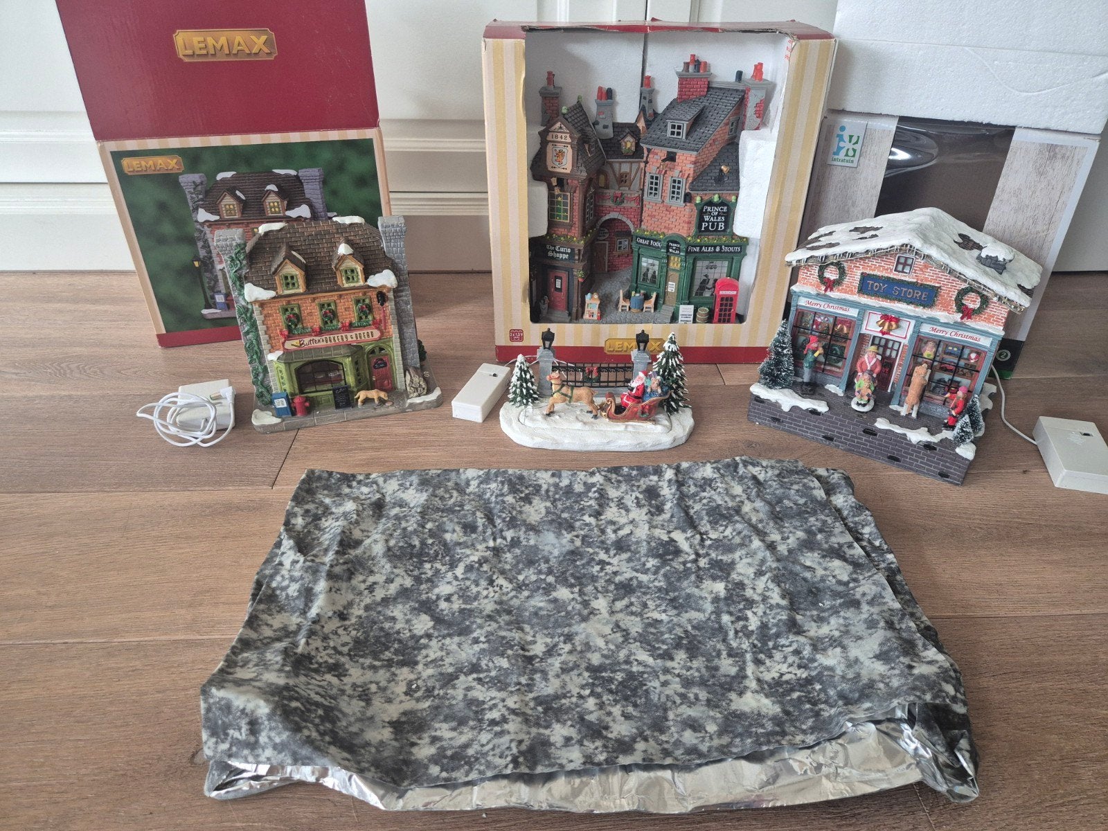 Kersthuisjes, Ophalen, Zo goed als nieuw, Poppenhuis