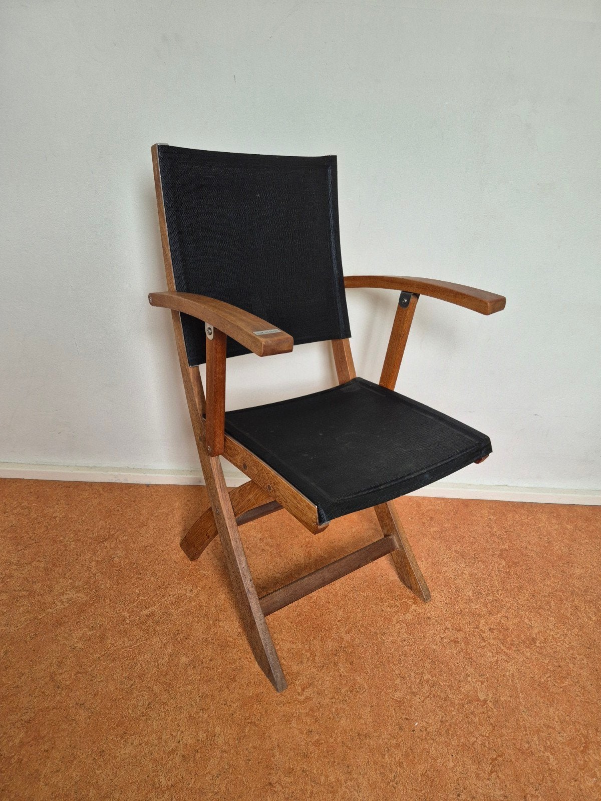 Houten Tuinstoel met kussen, Huis en Inrichting, Stoelen, Ophalen, Bruin, Zo goed als nieuw, Eén