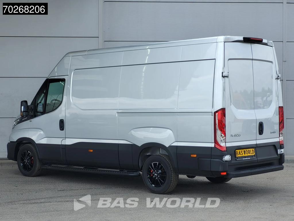 Iveco Daily 35S21 BPM VRIJ! 3.0L Automaat Black Edition L2H2, Auto's, Automaat, Stof, Euro 6, 4 cilinders
