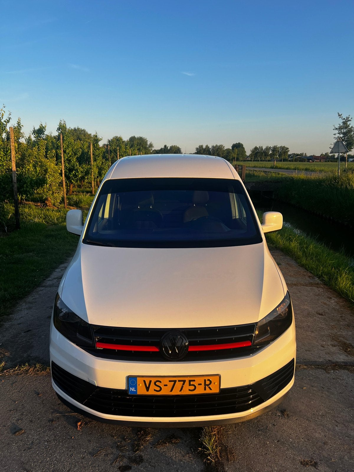 Volkswagen Caddy 2.0 180PK GTD interieur 2016, 1373 kg, 74 pk, 680 kg, 4 cilinders