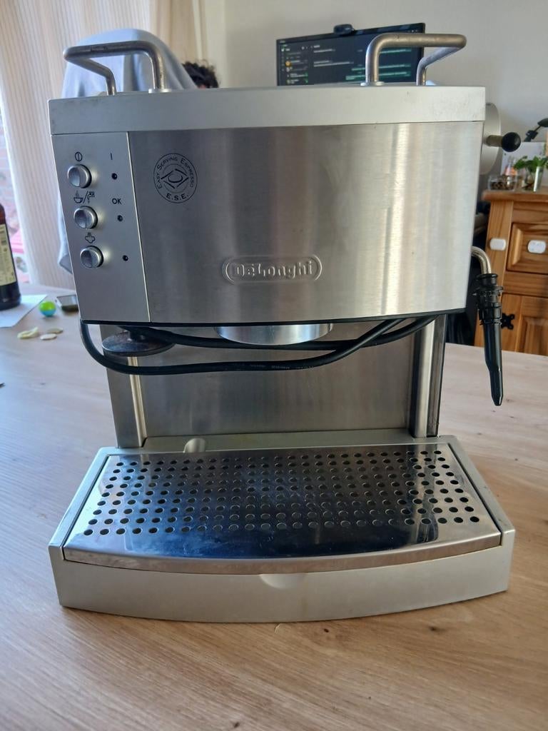 DeLonghi EC710 Espresso Apparaat, Witgoed en Apparatuur, Ophalen, Gebruikt, Espresso apparaat, Gemalen koffie