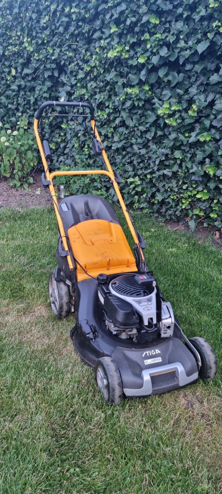 Stiga combi 55 SVEQ B benzine duwmaaier elektrischestart, Ophalen, Cirkelmaaier, Gebruikt, Castelgarden / Stiga