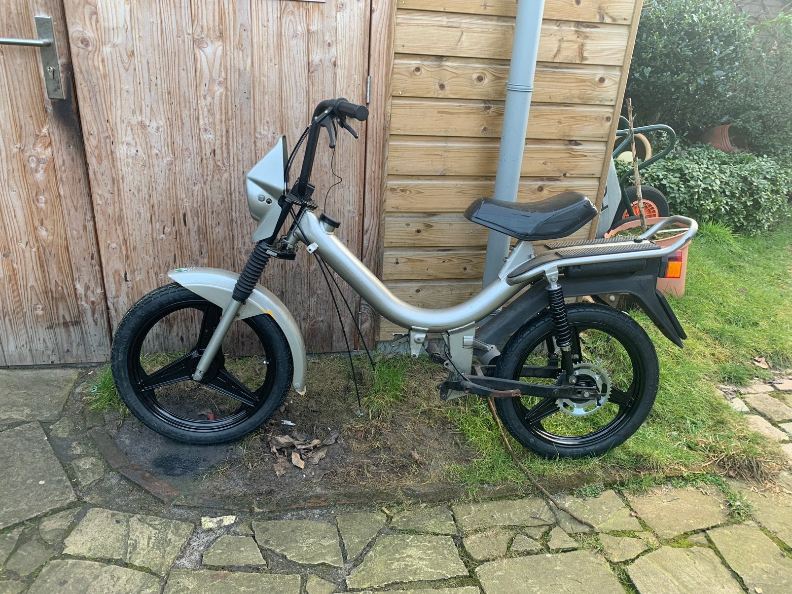 Puch z one met heel veel onderdelen, Fietsen en Brommers, Brommers | Puch, Ophalen, Overige modellen, Zo goed als nieuw, Maximaal 25 km/u