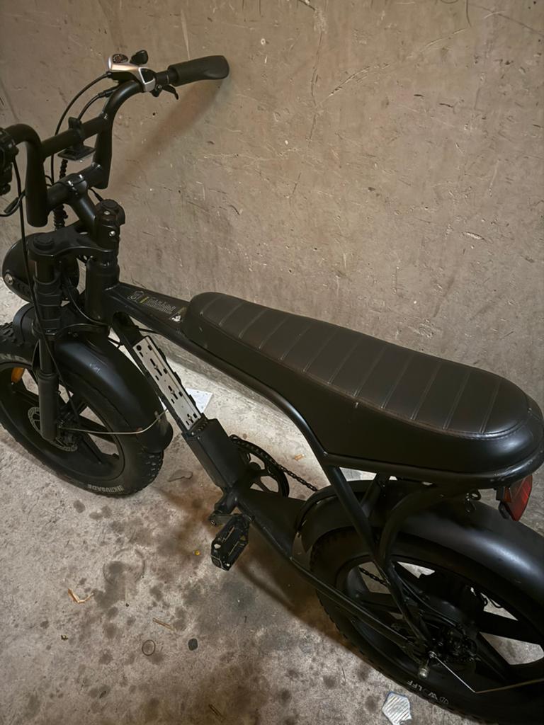 Fatbike V8 Tekoop (bekijk beschrijving), Fietsen en Brommers, Minibikes, Midibikes en Pitbikes, Ophalen of Verzenden, Zo goed als nieuw