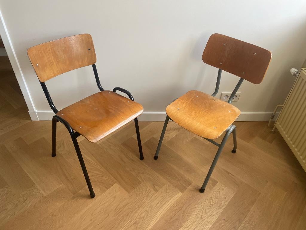 Vintage houten schoolstoelen 2 stuks, Ophalen, Gebruikt, Twee, Bruin