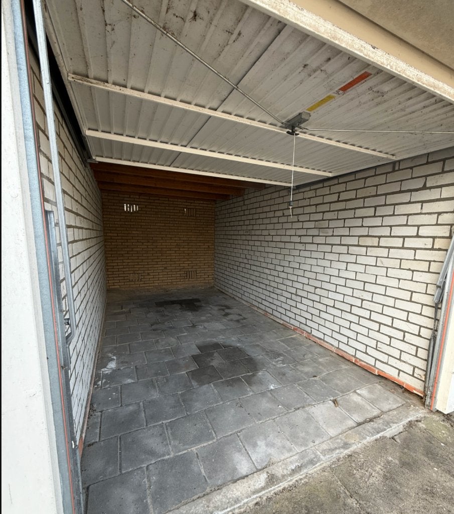 Foto 3 van Verhuurde Garagebox in Apeldoorn | Direct Rendement!