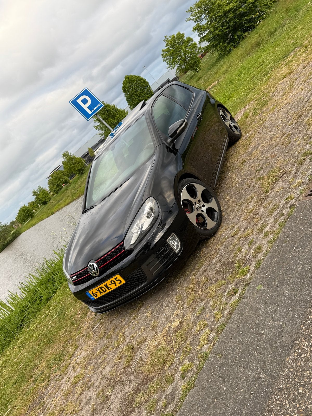 Volkswagen Golf 2.0 GTI 154KW 2010 Zwart, Auto's, Voorwielaandrijving, 4 cilinders, 1984 cc, Stoelverwarming