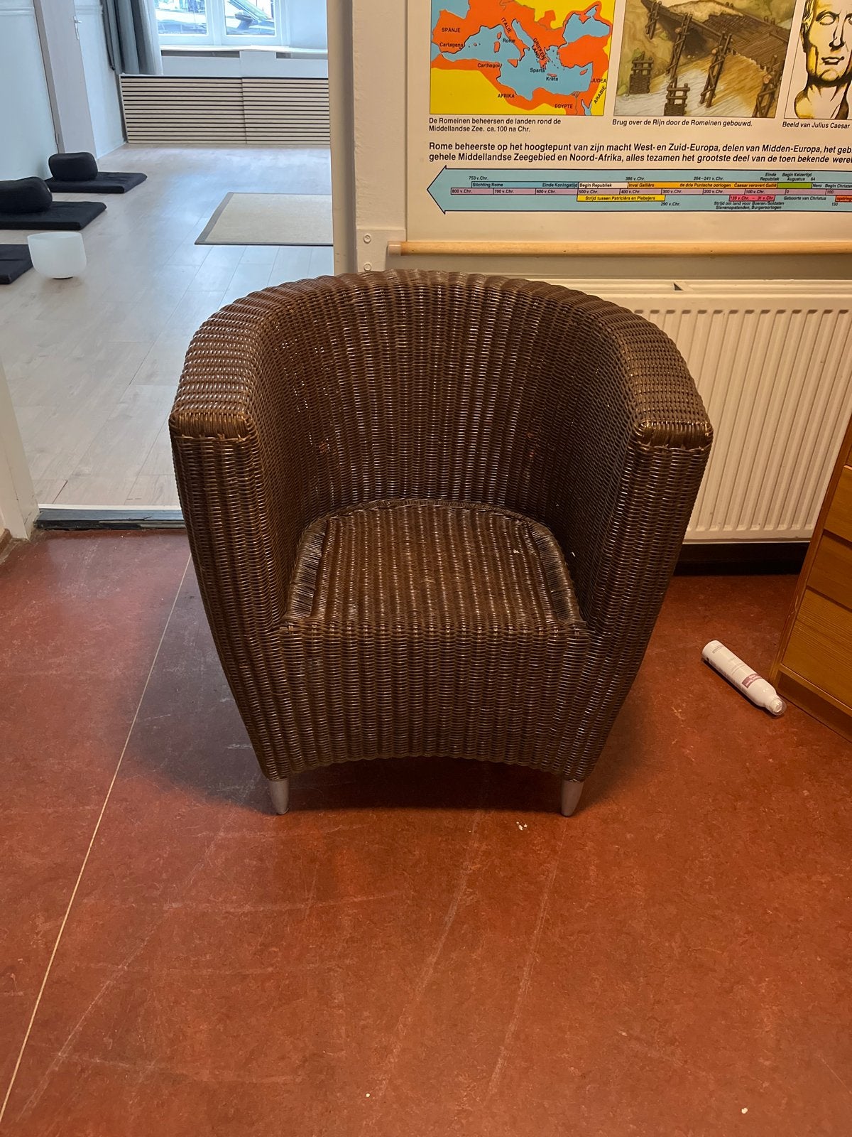 Comfortabele rieten stoel, Gebruikt, Bruin, Riet of Rotan, Ophalen of Verzenden