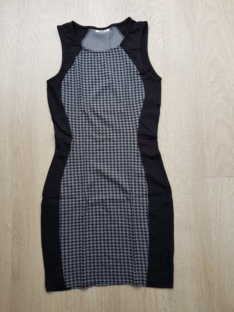 Zwart/grijze jurk, Only, maat XS, Kleding | Dames, Only, Zwart, Ophalen of Verzenden, Zo goed als nieuw