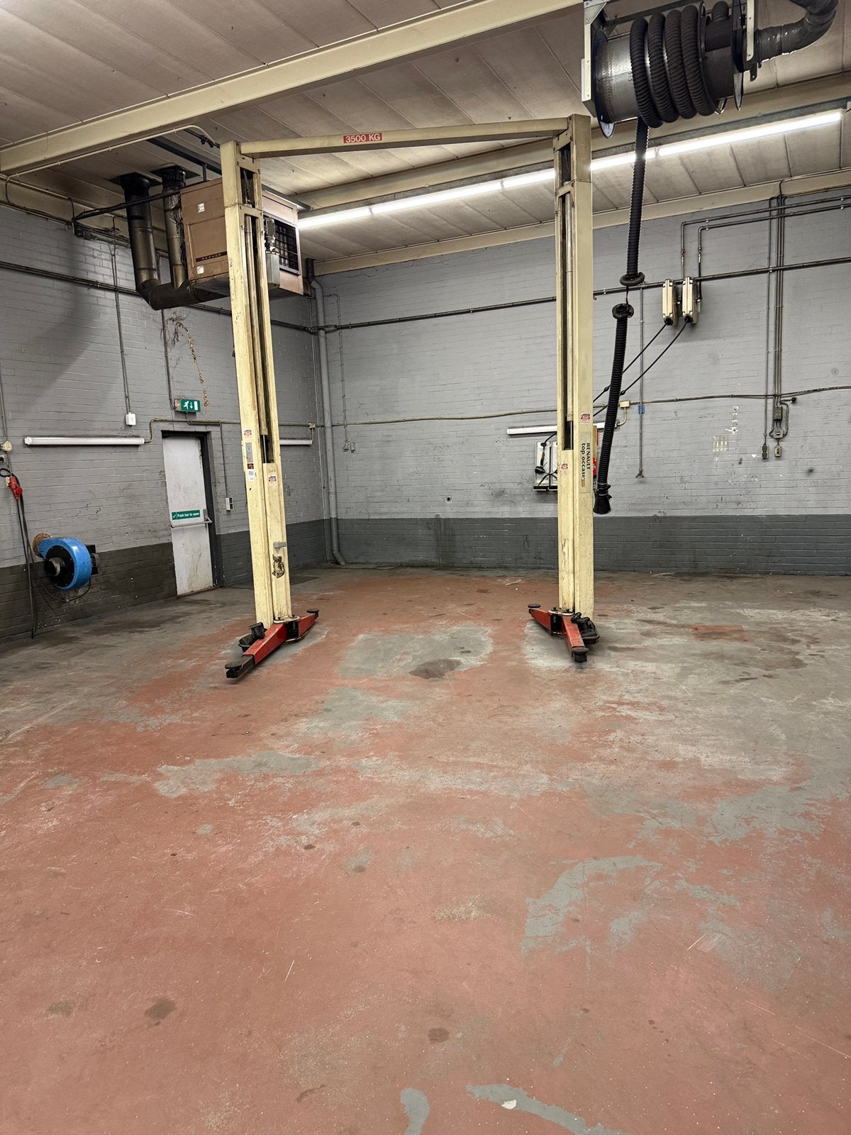 2 koloms Stertil Koni hefbrug 3500 kg verhoogt., Ophalen, Gebruikt