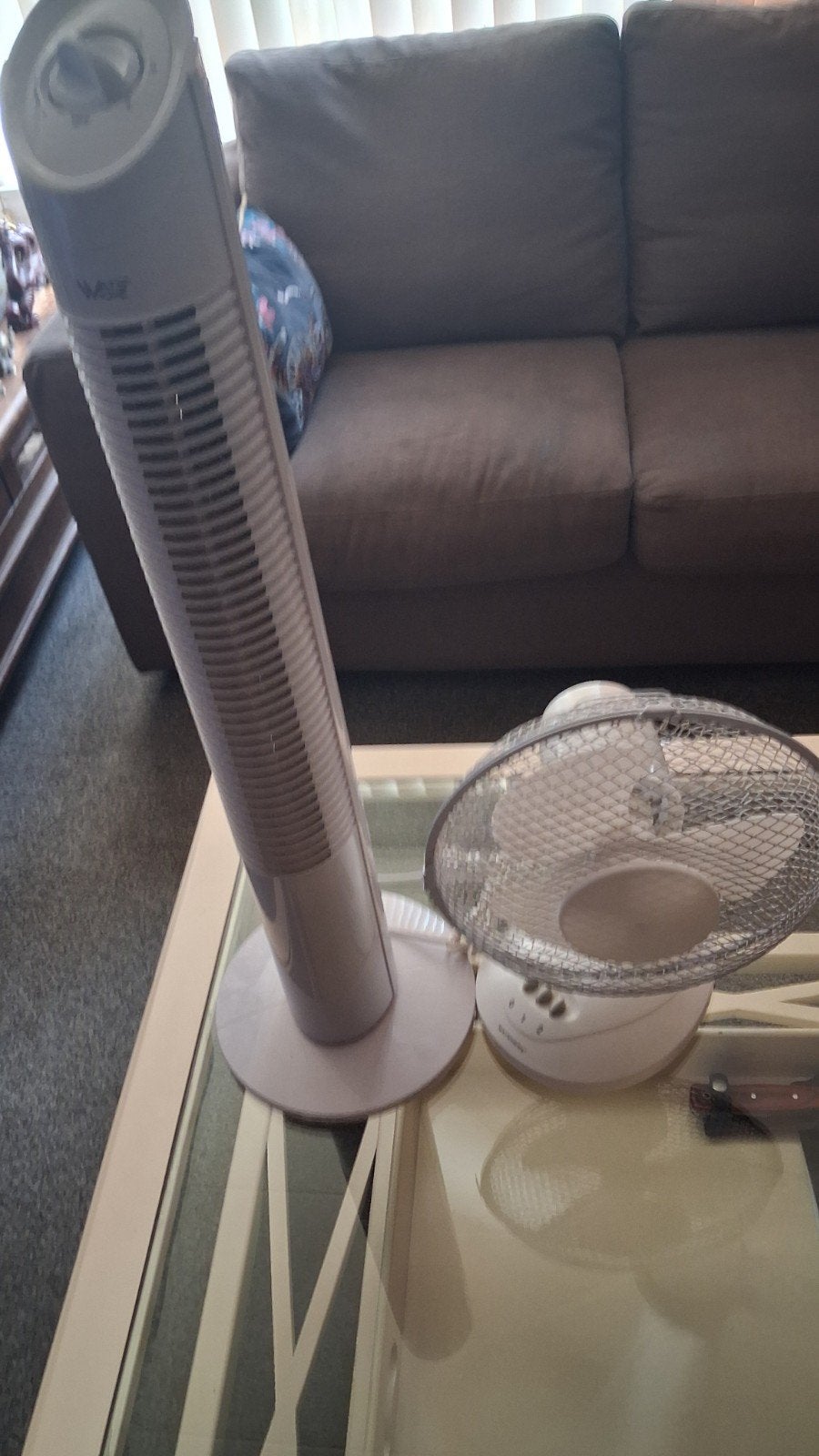 Te koop tafel ventilator en tower ventilator werkt prima, Witgoed en Apparatuur, Ventilatoren, Ophalen, Zo goed als nieuw, Tafelventilator