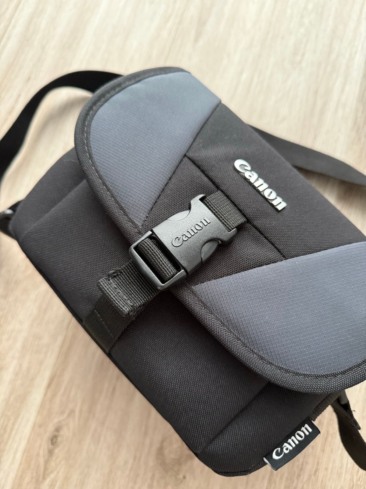 Nieuwe Canon cameratas - Ideaal voor bescherming, Audio, Tv en Foto, Canon, Ophalen of Verzenden, Zwart, Nieuw