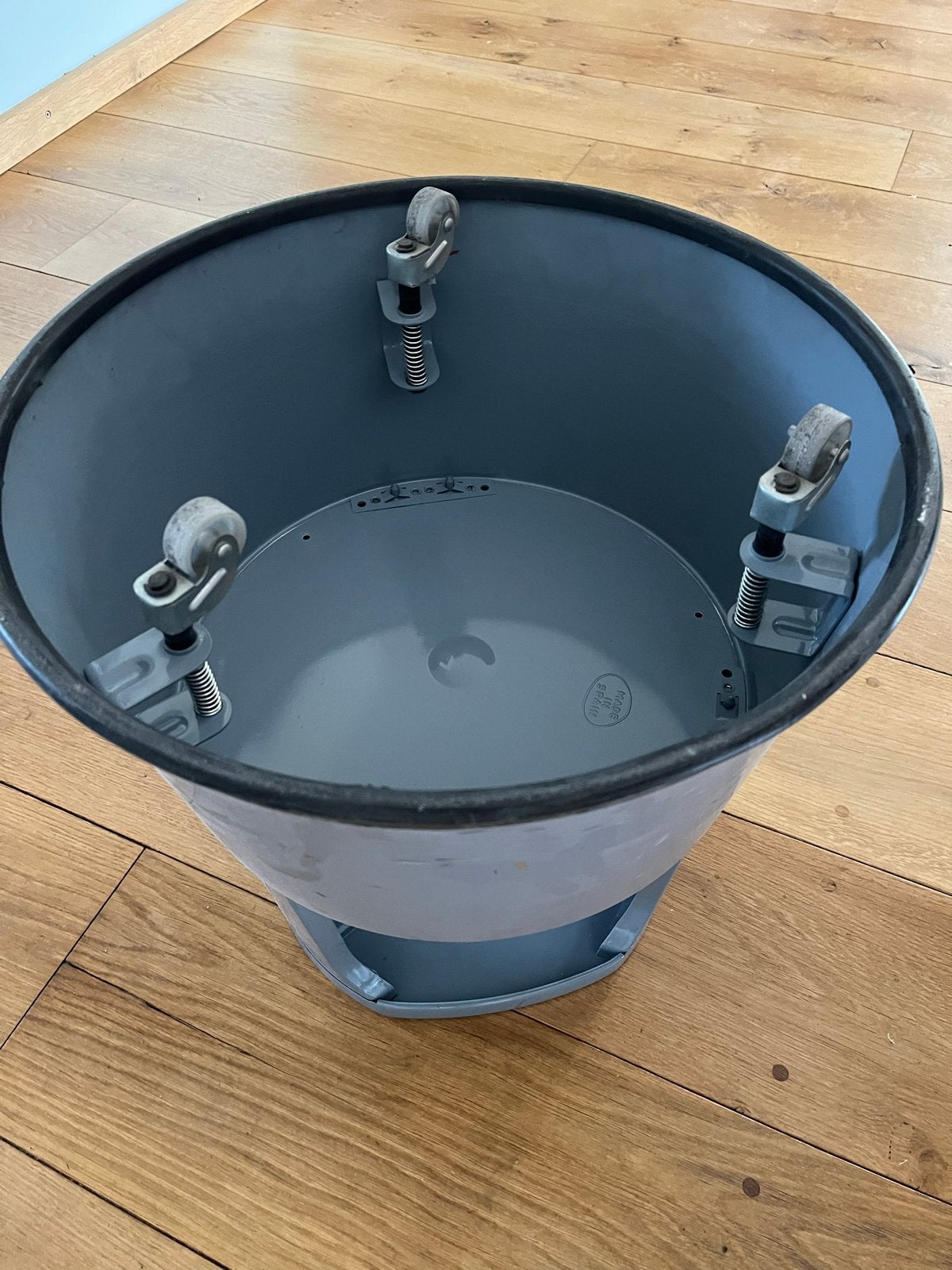 Metalen opstapkrukje met wieltjes, Huis en Inrichting, Ophalen, Gebruikt, IJzer