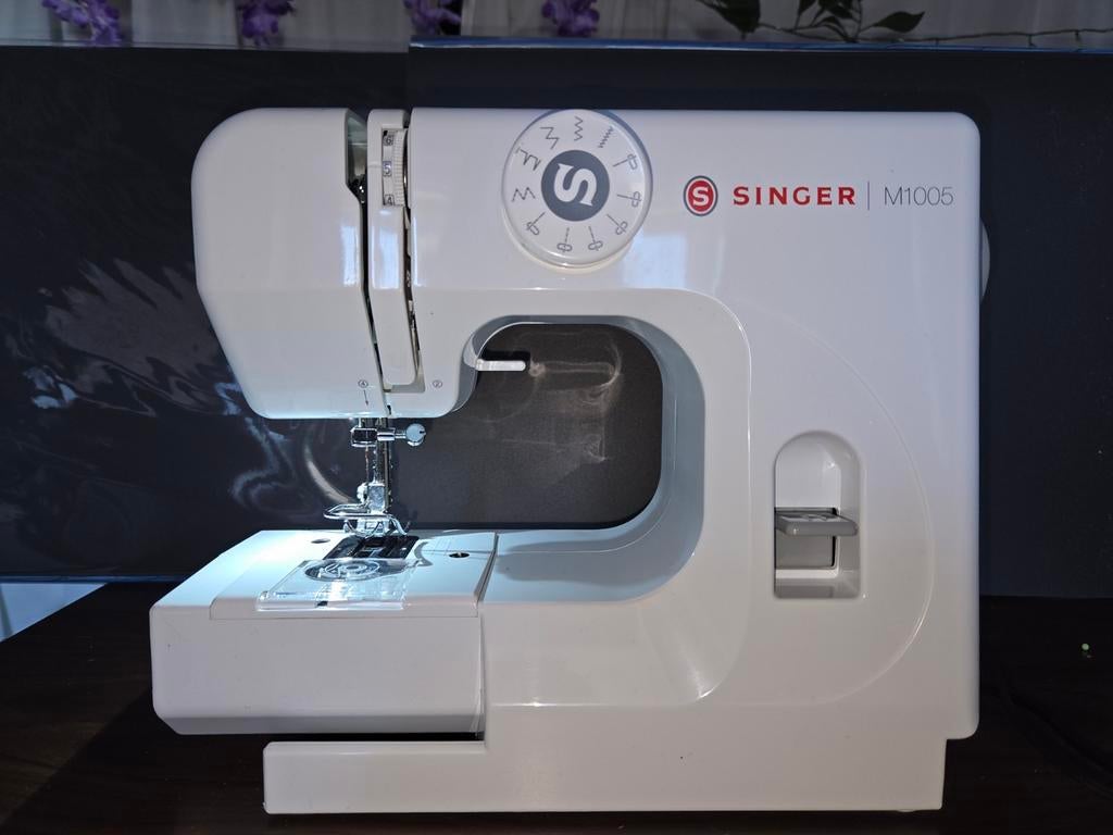 Singer M1005 naaimachine, Hobby en Vrije tijd, Naaimachines en Toebehoren, Ophalen of Verzenden, Gebruikt, Naaimachine, Singer