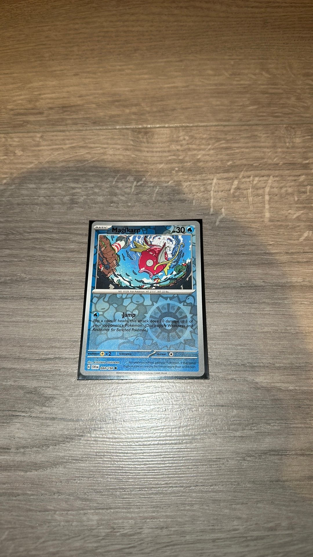 Magikarp 044/198 Reverse Holo, Hobby en Vrije tijd, Verzamelkaartspellen | Pokémon, Ophalen of Verzenden, Zo goed als nieuw