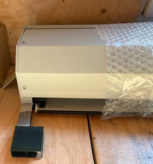 Rolluik 2400x1000mm Solar Electrisch Grijs (nieuw), Doe-het-zelf en Verbouw, Rolluiken, Ophalen, 200 cm of meer, Minder dan 100 cm