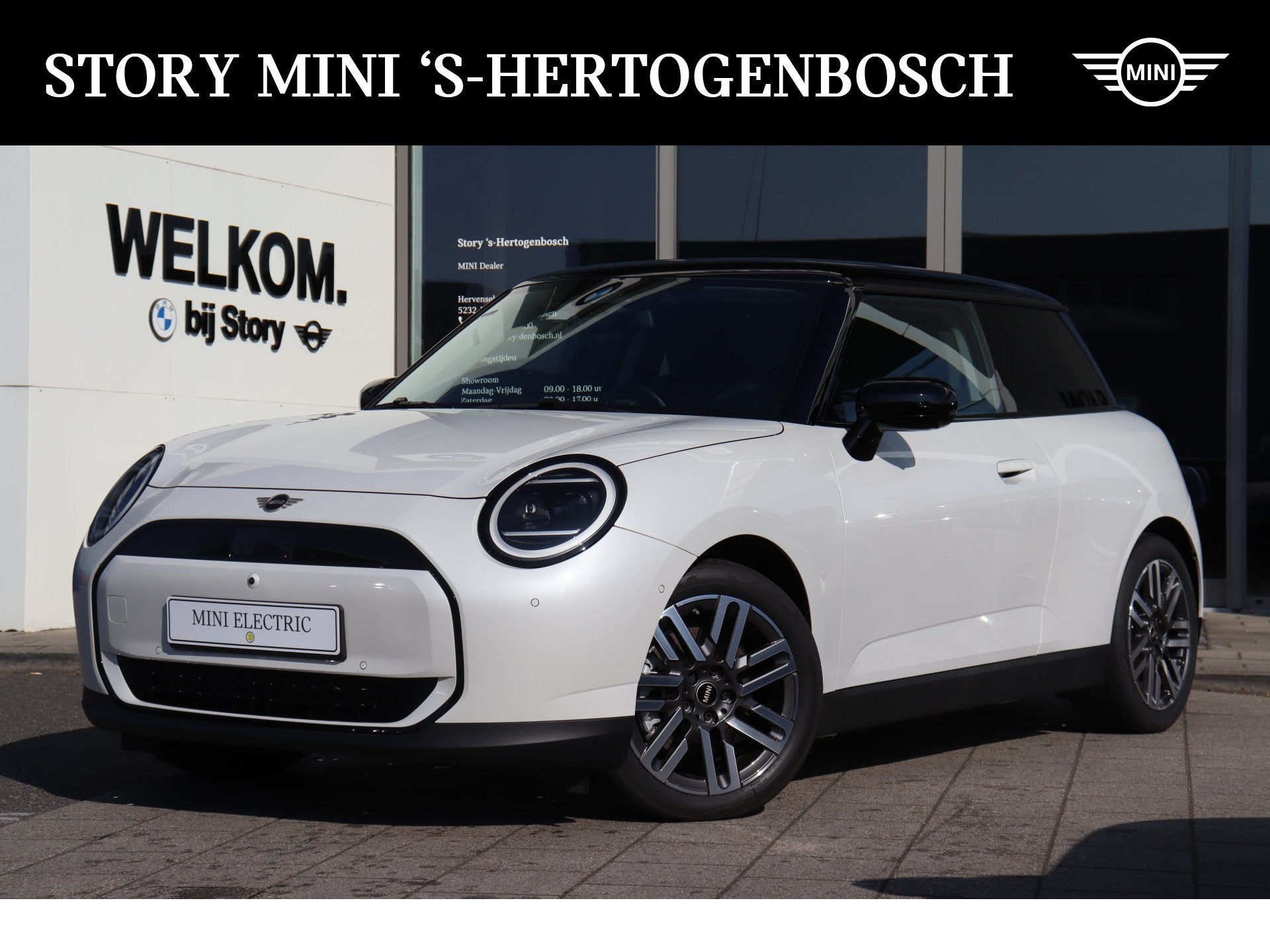 MINI Hatchback Cooper E / Classic / Pakket L / 17 inch Paral, Stof, Zwart, 4 stoelen, Wit
