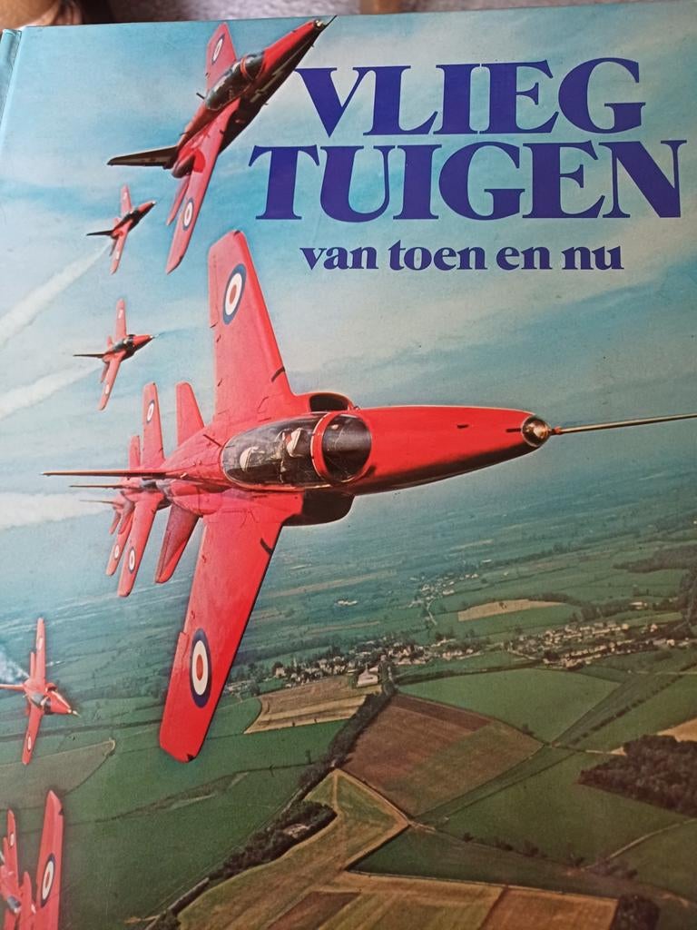 Vliegtuigen van toen en nu, Verzamelen, Luchtvaart en Vliegtuigspotten, Ophalen of Verzenden, Gebruikt, Boek of Tijdschrift