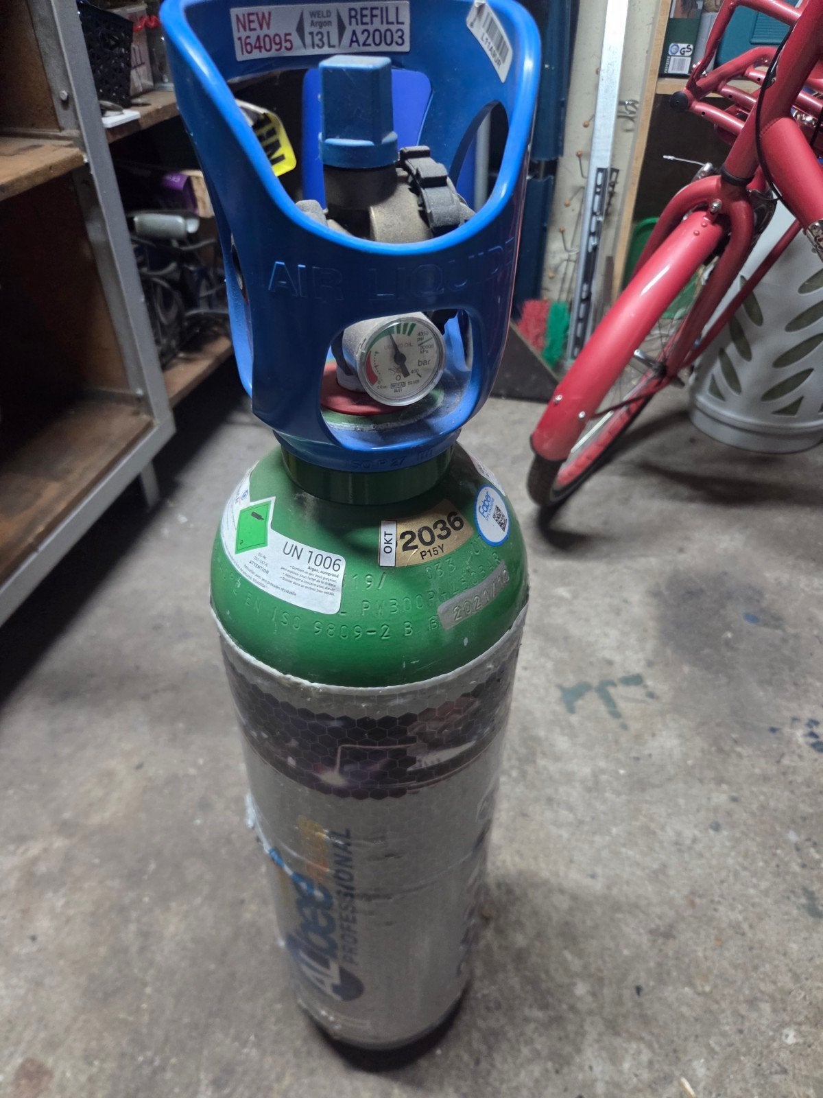 Albee weld 13l Goeie volle gasfles voor lassen, Doe-het-zelf en Verbouw, Gereedschap | Lasapparaten, Ophalen, 150 tot 250 ampère