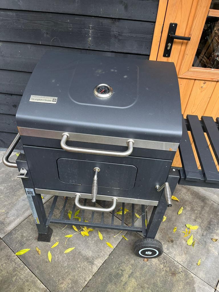 Barbecue, Tuin en Terras, Ophalen, Zo goed als nieuw