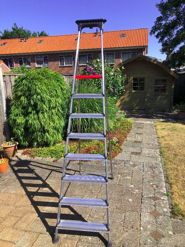 Trap Altrex 8 treden, Ophalen, Zo goed als nieuw, Trap, 2 tot 4 meter