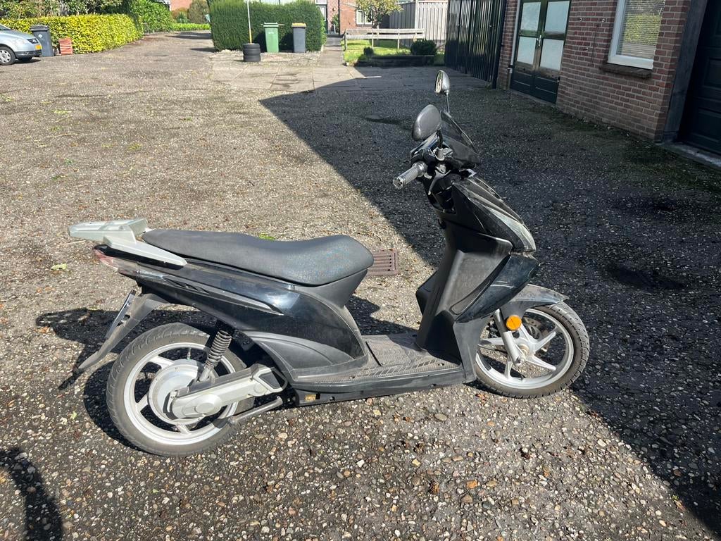 Electrische bromscooter Abat, Gebruikt, Elektrisch, Ophalen, Overige merken