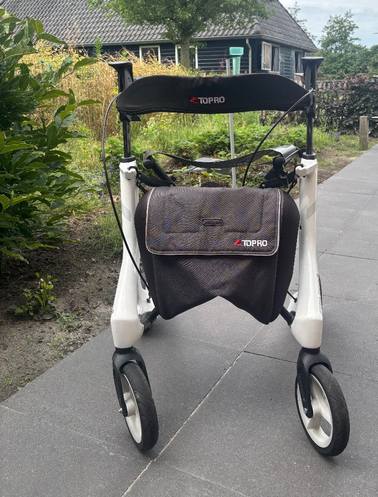 TOPRO Pegasus carbon rollator zgan, Diversen, Rollators, Zo goed als nieuw, Lichtgewicht, Opvouwbaar, Ophalen