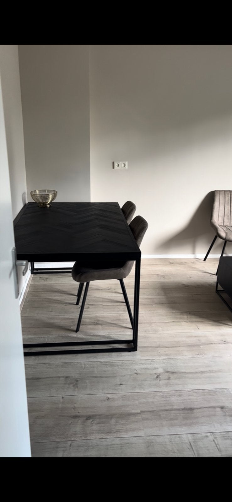 Eiken visgraat tafel zwart 160x95 + 4 stoelen in kleur Clay, Ophalen, Gebruikt, 50 tot 100 cm, 150 tot 200 cm