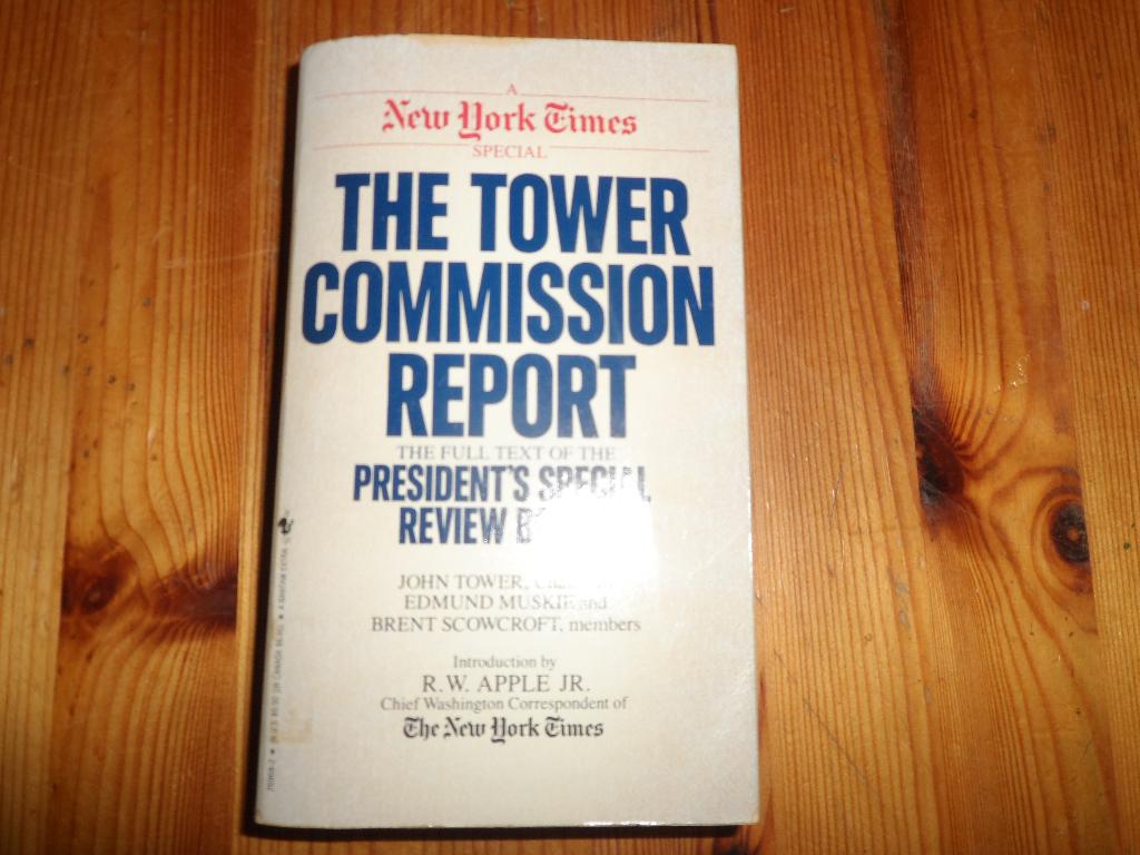 The tower commission report - tower / apple, Ophalen of Verzenden, Gelezen, Politiek en Staatkunde, Nederland