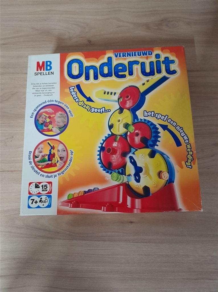 Onderuit - s1877, Hobby en Vrije tijd, Verzenden, Zo goed als nieuw