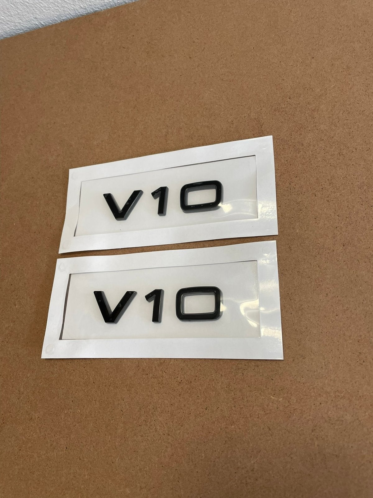 Zwarte V10 logo tekoop Zijscherm voor bijv Audi RS6 C6 R8 S8, Auto diversen, Tuning en Styling, Ophalen of Verzenden