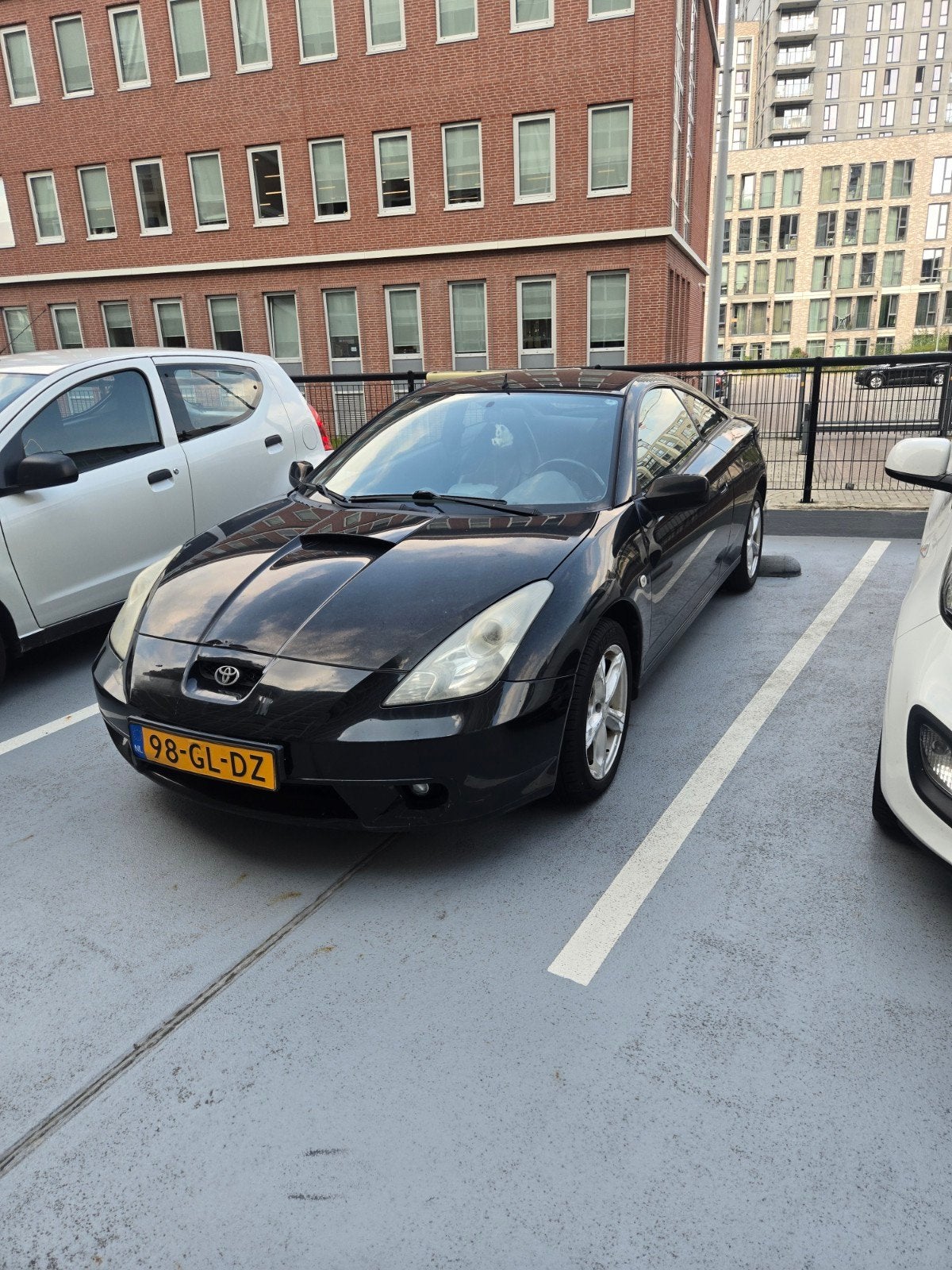 Toyota Celica T23 1.8 16V Vvti 2001 | Gereviseerd blok, Auto's, 1794 cc, Zwart, 4 stoelen, 1200 kg