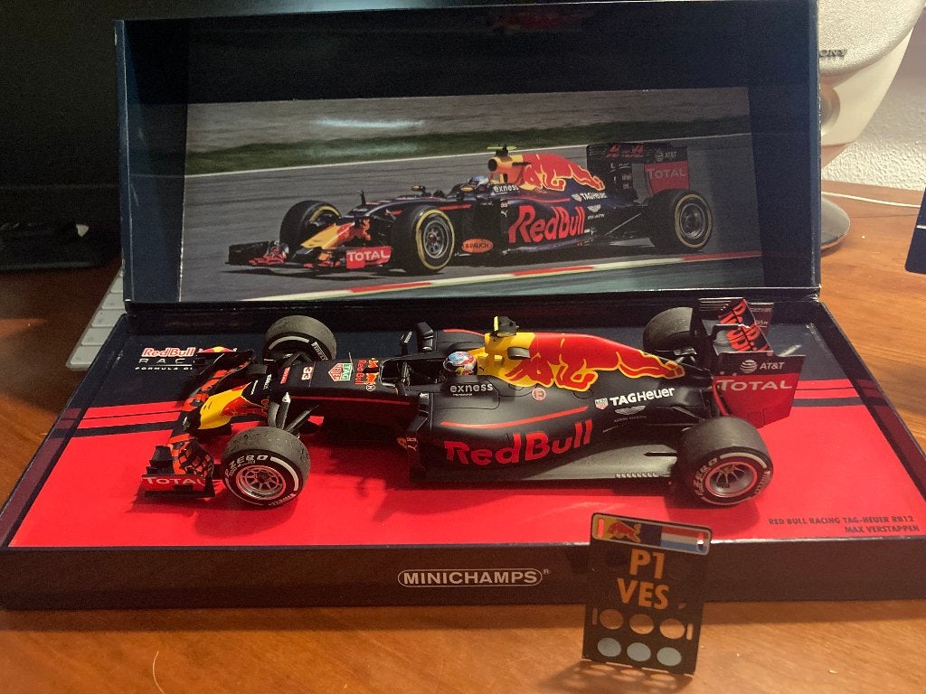 Verstappen RB12 eerste GP winnaar, Ophalen of Verzenden, Zo goed als nieuw, Auto, MiniChamps