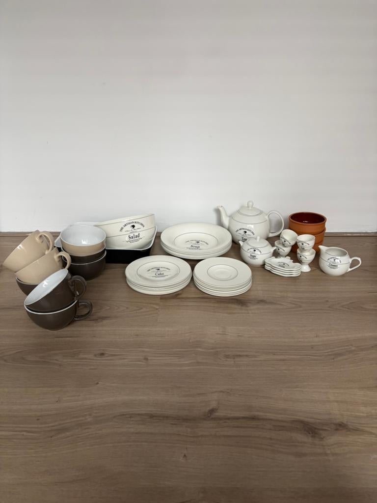 Servies set , 4-delig + diverse, Huis en Inrichting, Keuken | Servies, Ophalen, Overige stijlen, Bord(en)