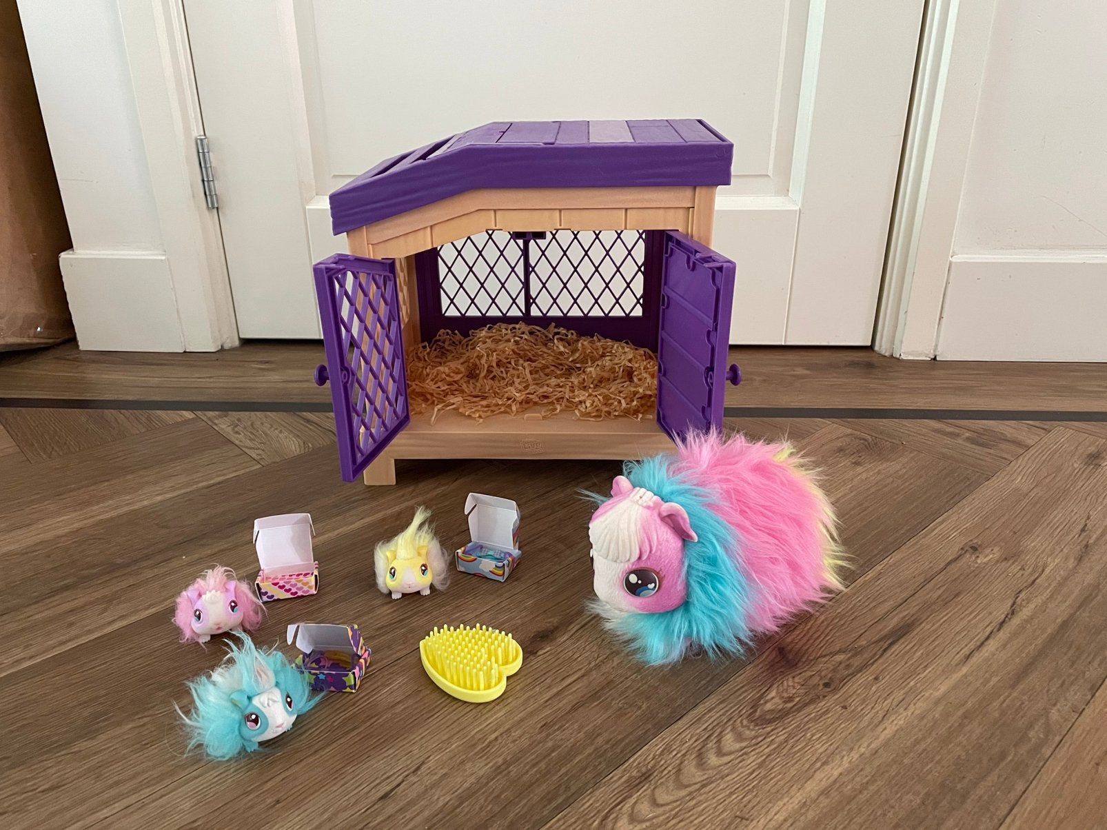 Little Live Pets - Mama Surprise Cavia Rainbow, Overige merken, Overige typen, Zo goed als nieuw, Interactief