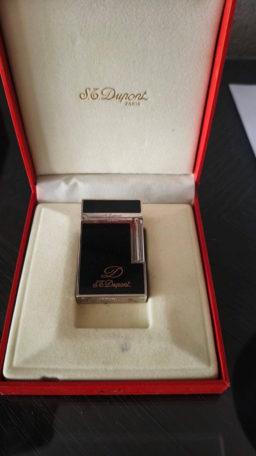 S.T. Dupont Aansteker - Zwart met goudkleurige accenten, Verzamelen, Ophalen of Verzenden, Zo goed als nieuw, Aansteker