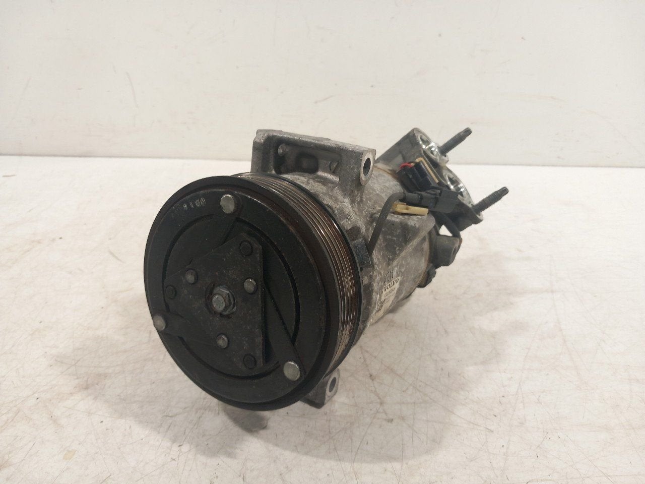 Airco pomp Volvo V60, Onderdelen@venauto.nl, Van der Ven Autorecycling B.V., Gebruikt, Ettenseweg 76, 4706 PB Roosendaal, The Netherlands